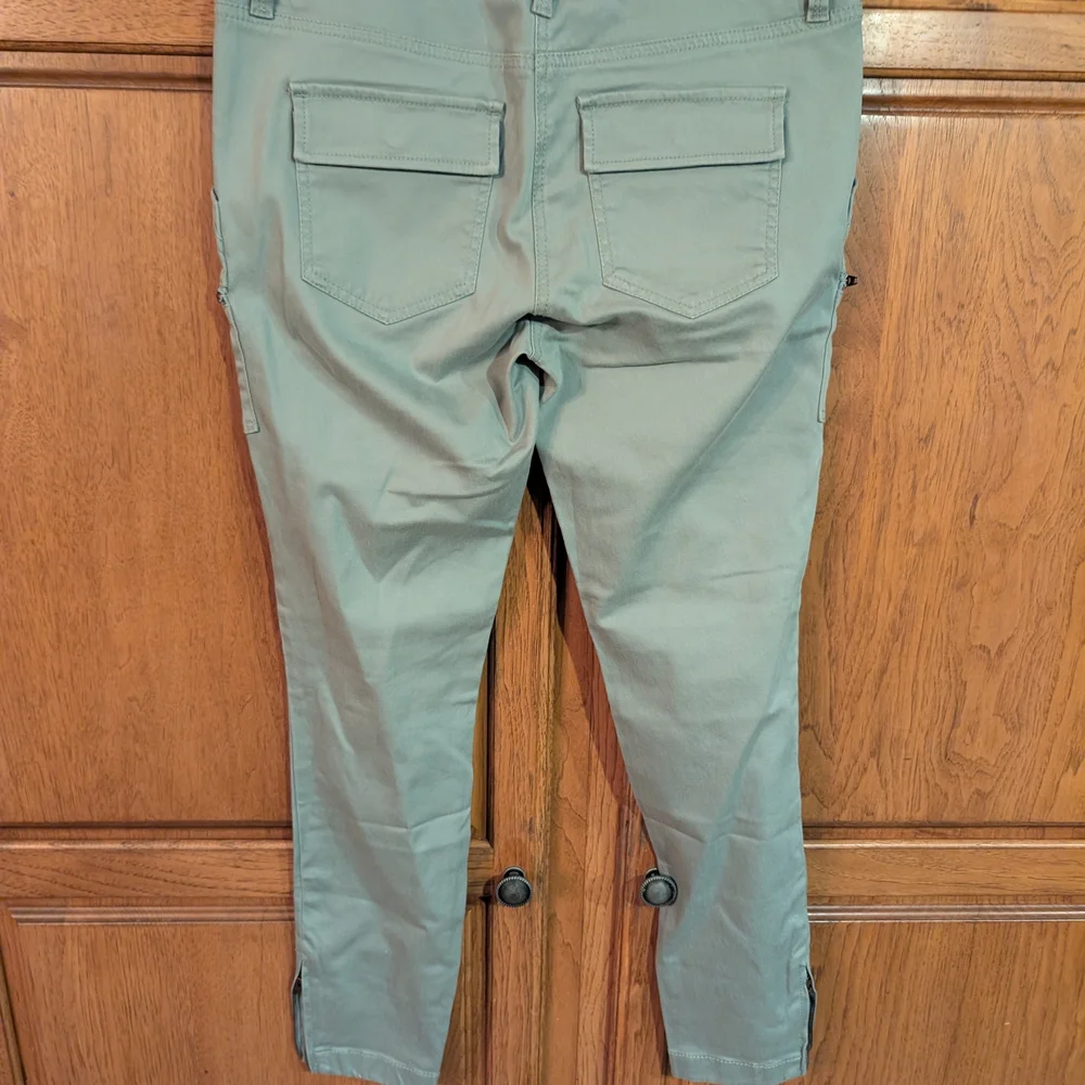 LOFT Sage Green Trouser Cargo pants Nwt - Picture 4 of 5